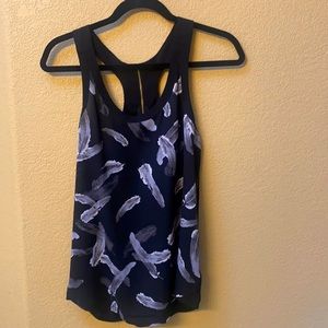 Express Top Size S Feathers